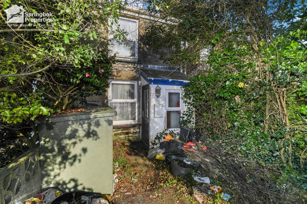 Property photo 1 of 9 Front View