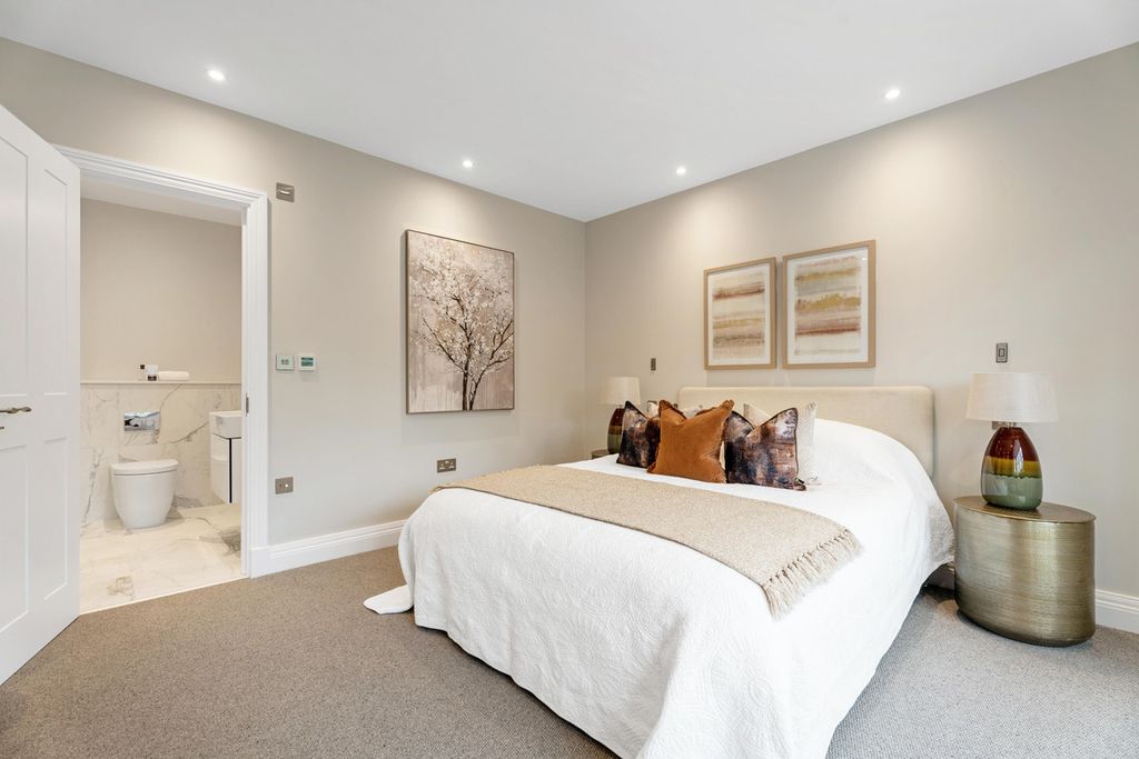 Additional image 28 of 5 bed detached house for saleYarnells Hill West Oxford OX2