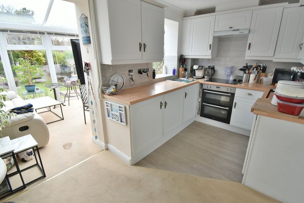 Property photo 3 of 24