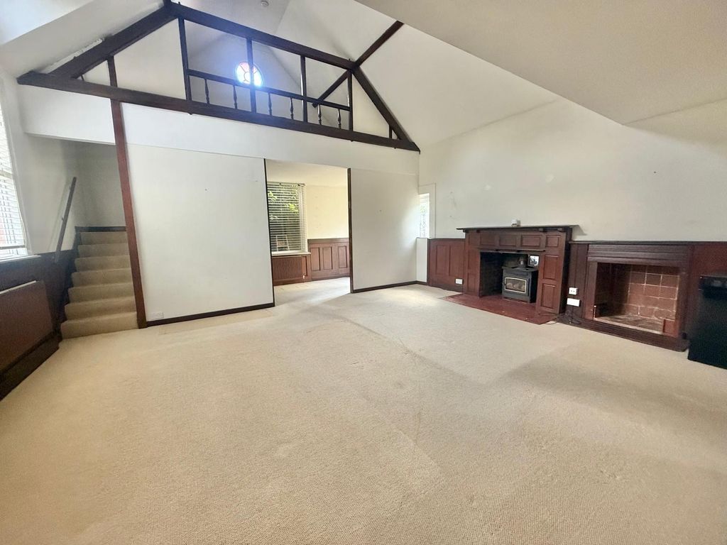 Property photo 3 of 15