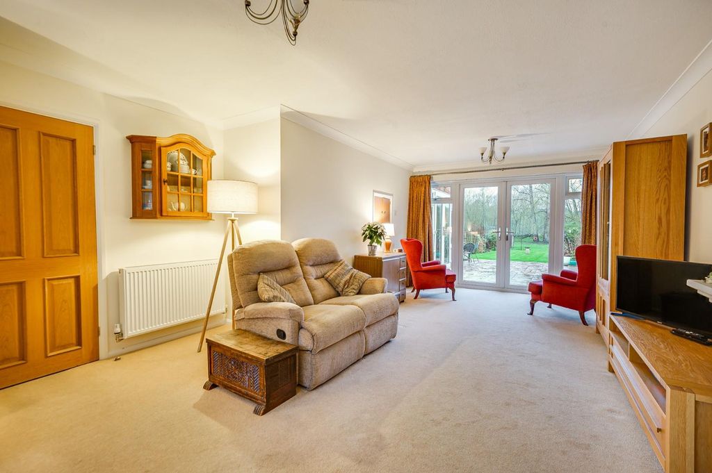 Property photo 2 of 26