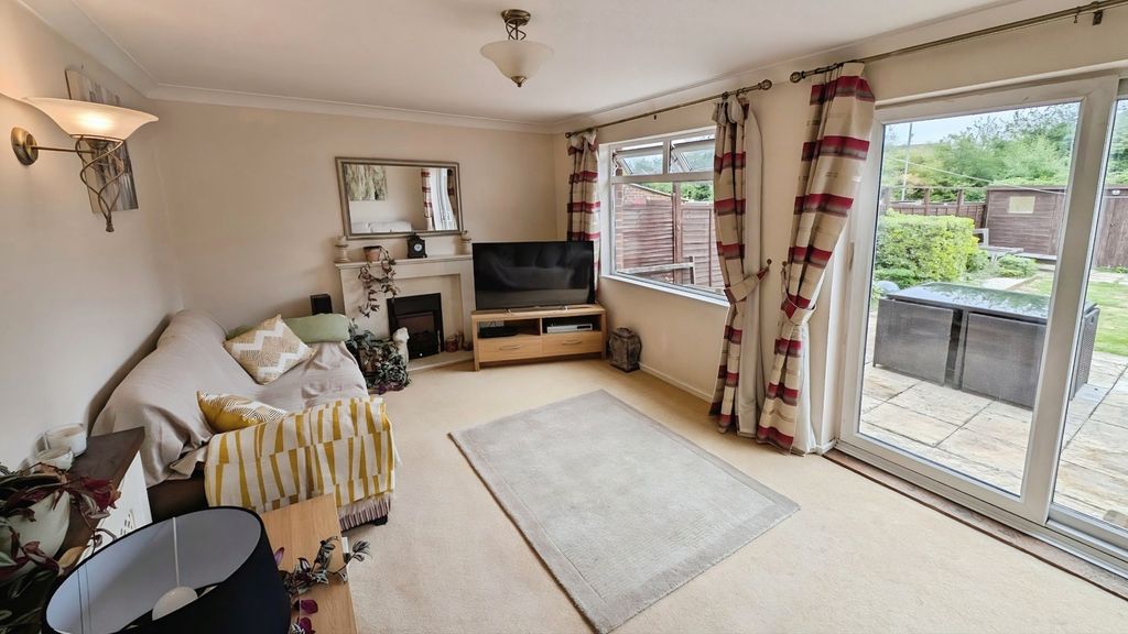 Property photo 2 of 16 Pbox-Img.Jpg
