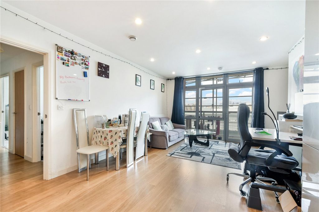 Property photo 1 of 10 Picture No. 16
