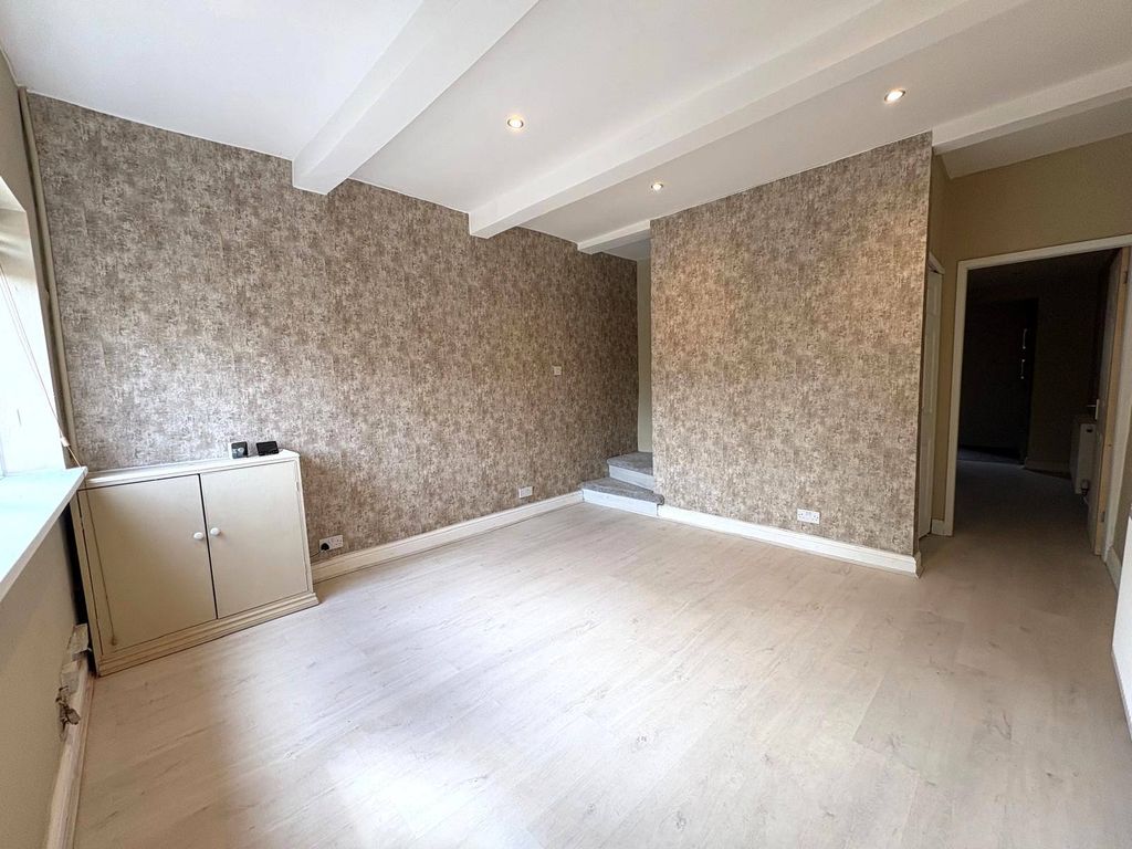 Property photo 2 of 10 Gallery