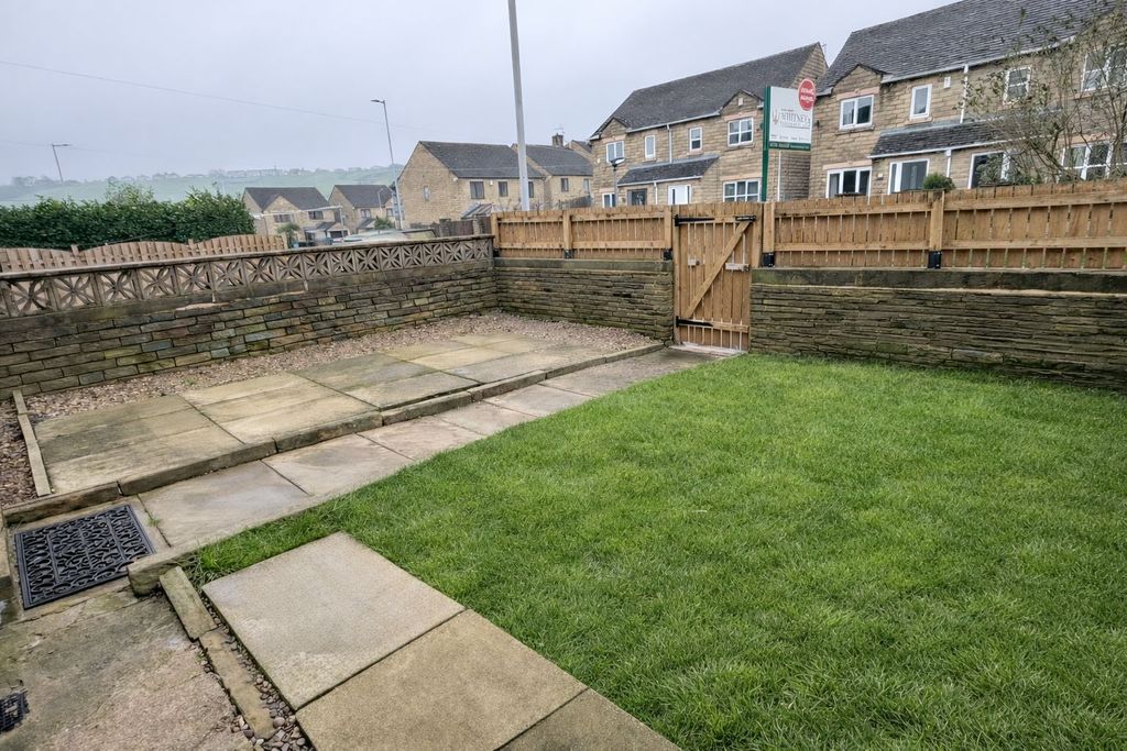 Property photo 3 of 15 Garden