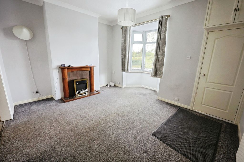 Property photo 2 of 9 Pbox-Img.Jpg