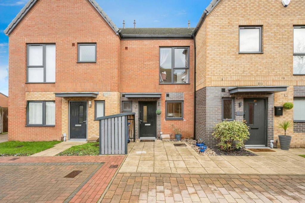 Property photo 1 of 12 Front