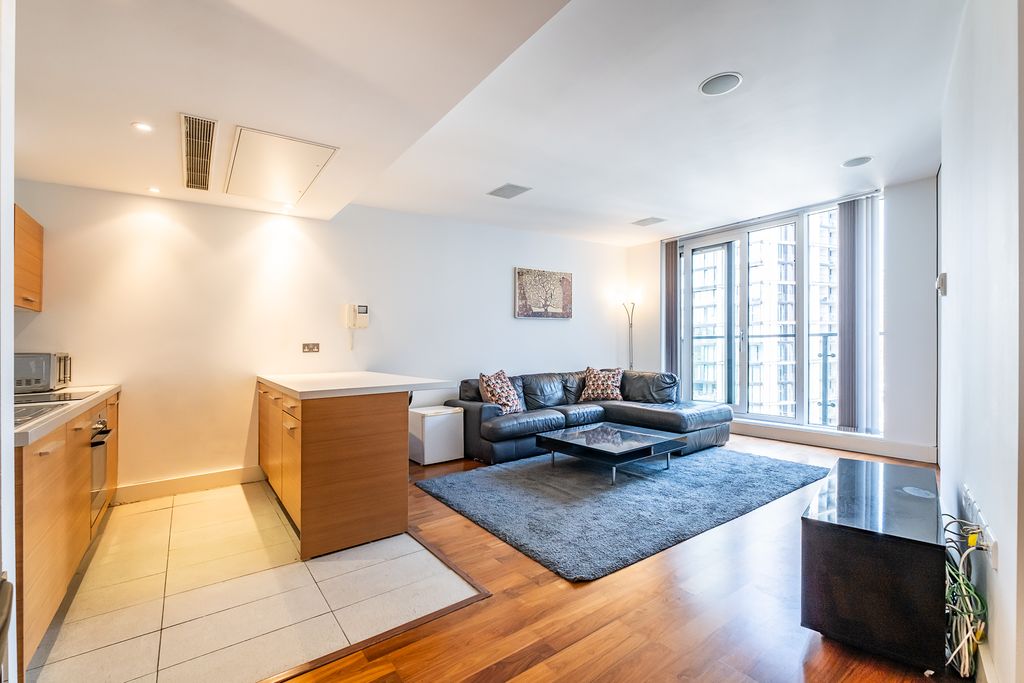 Property photo 2 of 13 8