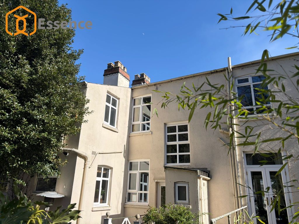 Property photo 1 of 39