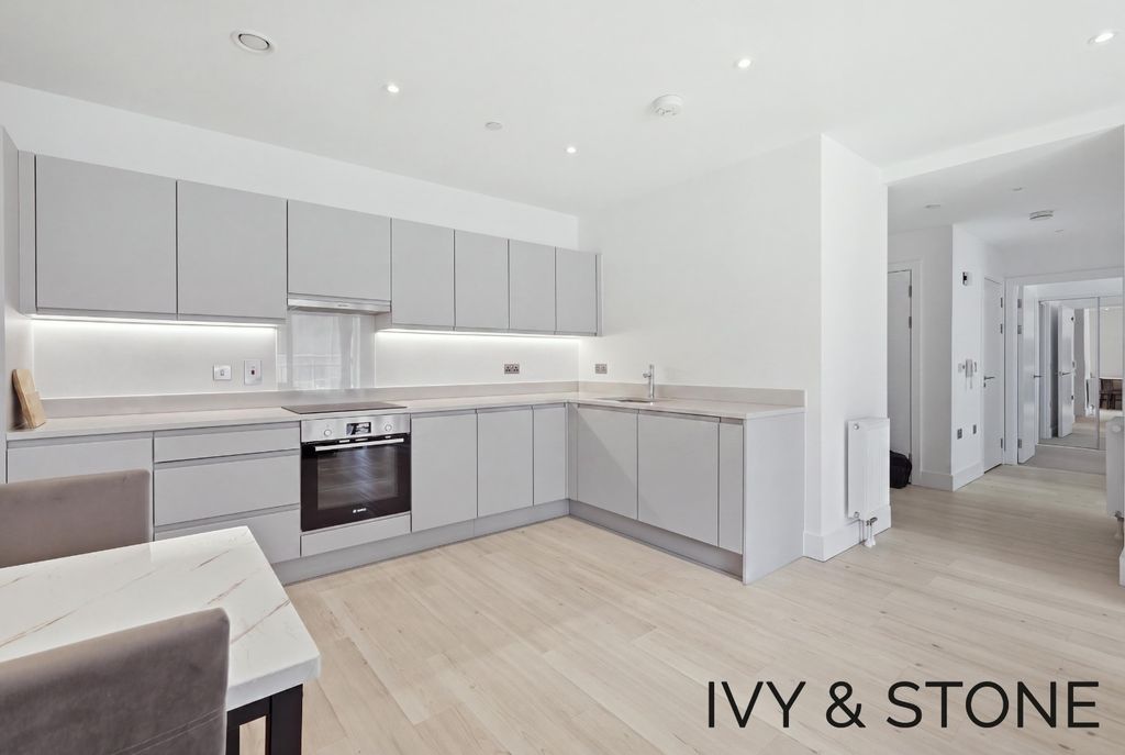 Property photo 1 of 22 5374540