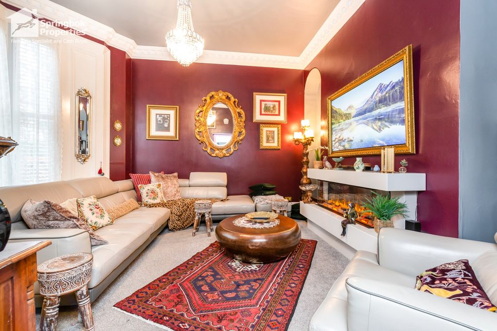 Property photo 2 of 11 Image 1