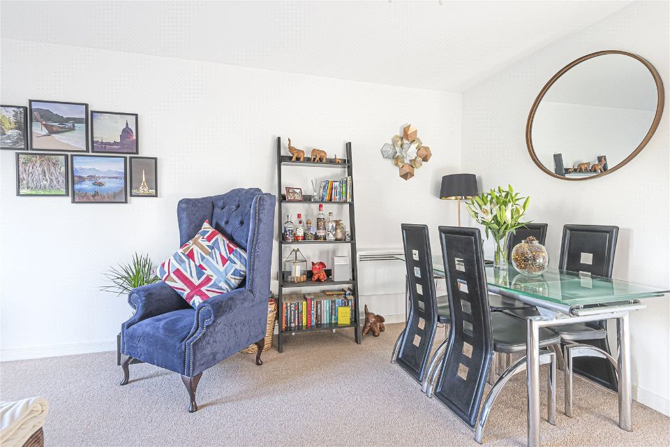 Property photo 3 of 13 3