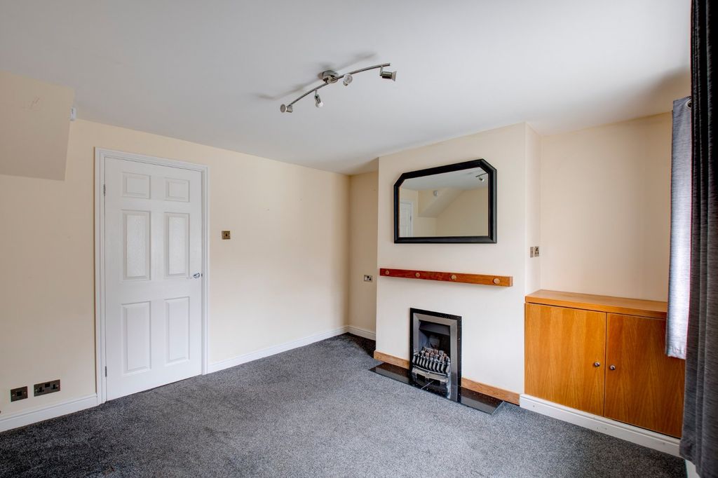Property photo 3 of 15 Picture No. 04