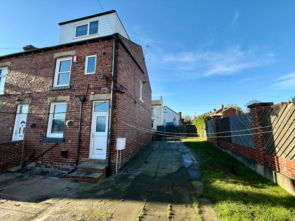 Property photo 2 of 16 External