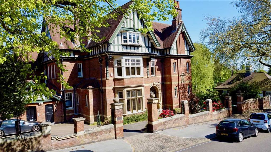 Additional image 24 of 4 bed flat for saleCavendish Road East, The Park, Nottingham NG7