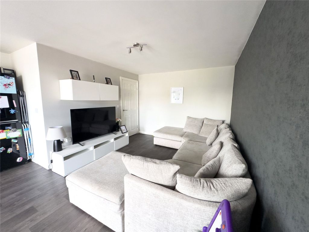 Property photo 2 of 11 Picture No. 05