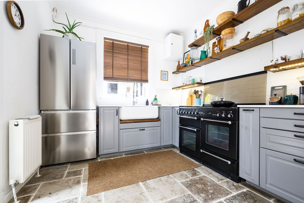 Additional image 7 of 2 bed semi-detached bungalow for saleWelbeck Street, Greenock PA16
