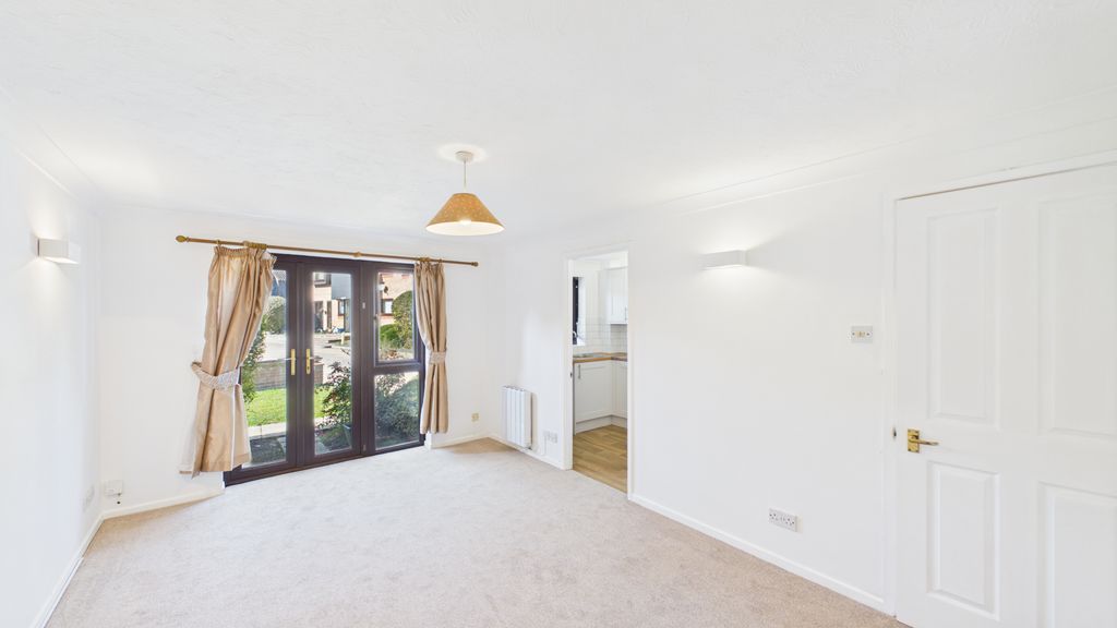 Property photo 2 of 7