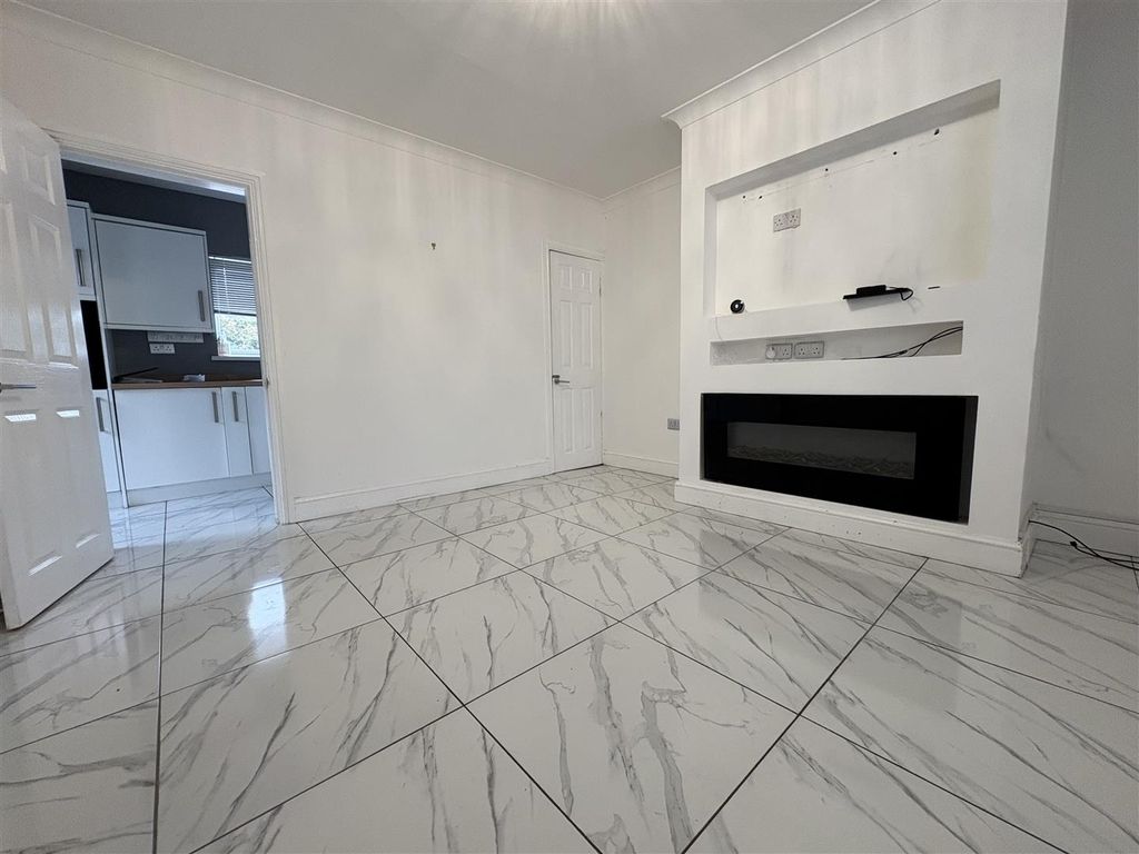 Property photo 2 of 7 Img_0829.Jpg