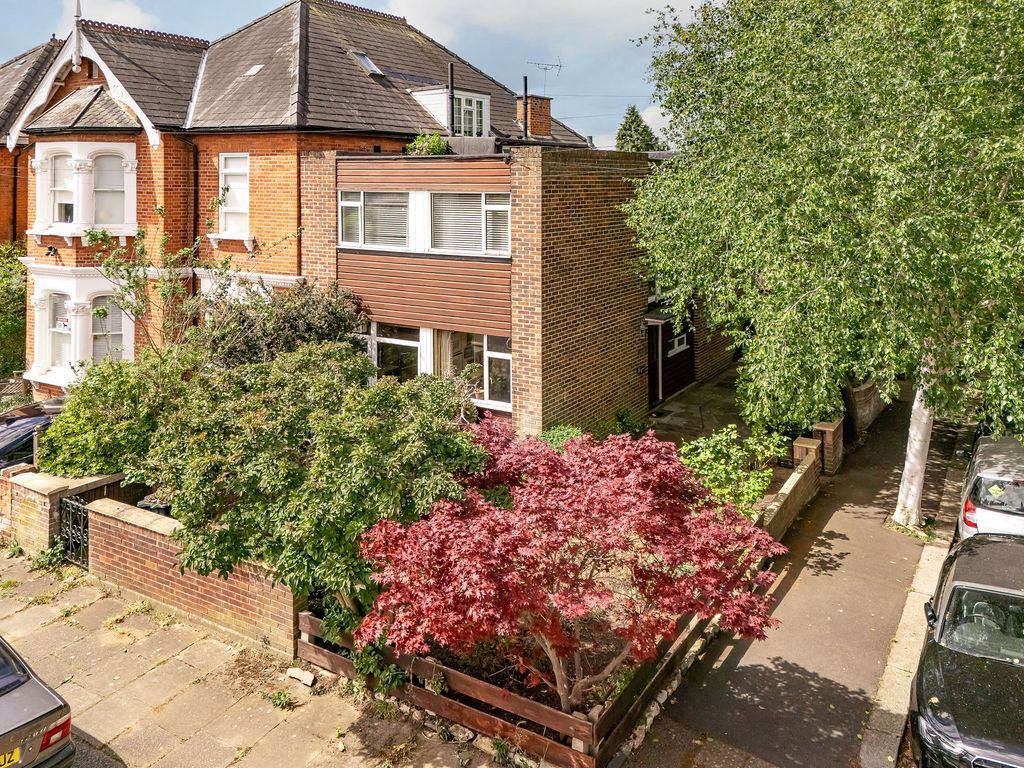 Property photo 1 of 24