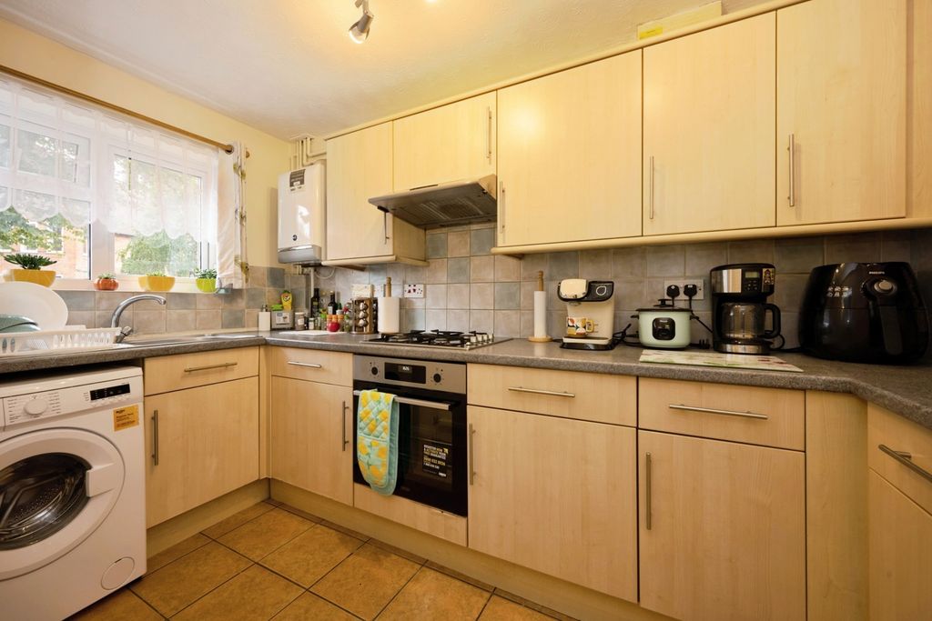 Property photo 3 of 20 Pbox-Img.Jpg