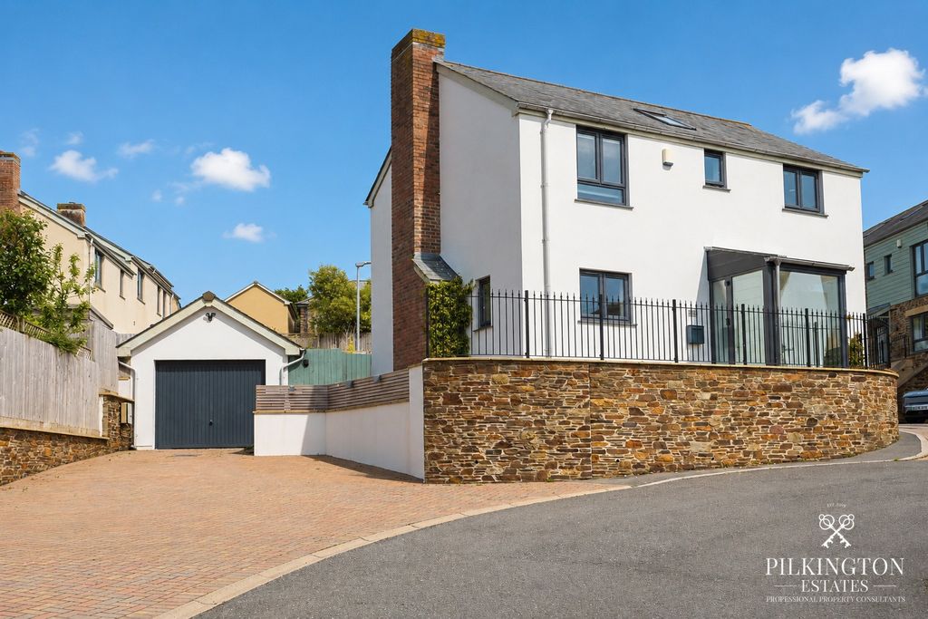 Property photo 1 of 15 5131190