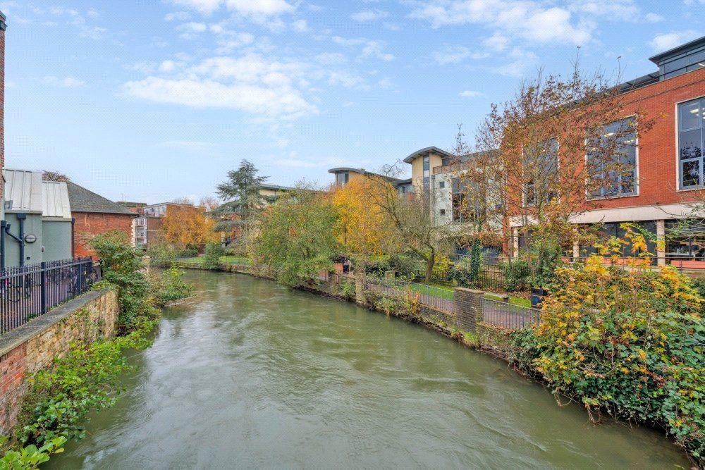 Property photo 2 of 17 Picture No. 32