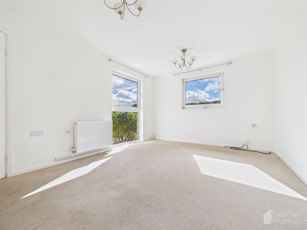 Property photo 2 of 17 Cam02365G0-Pr0358-Still007.Jpg