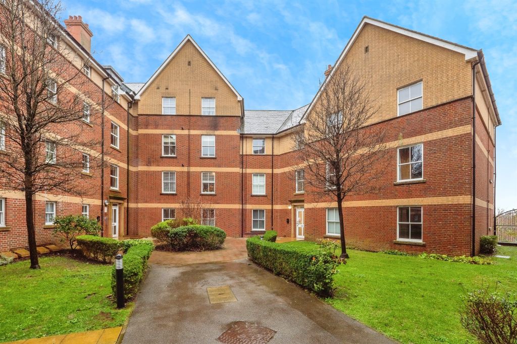 Property photo 1 of 11