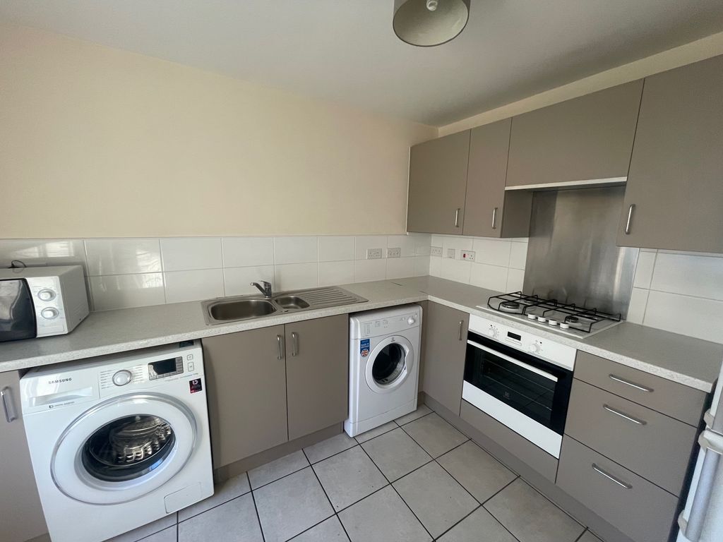 Property photo 2 of 13 Image