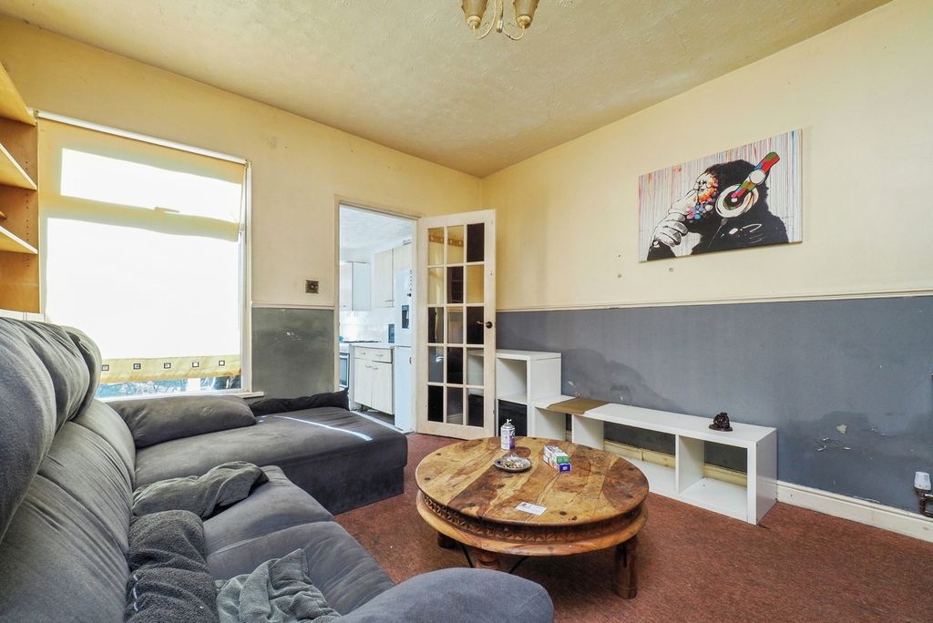 Property photo 2 of 13 Pbox-Img.Jpg