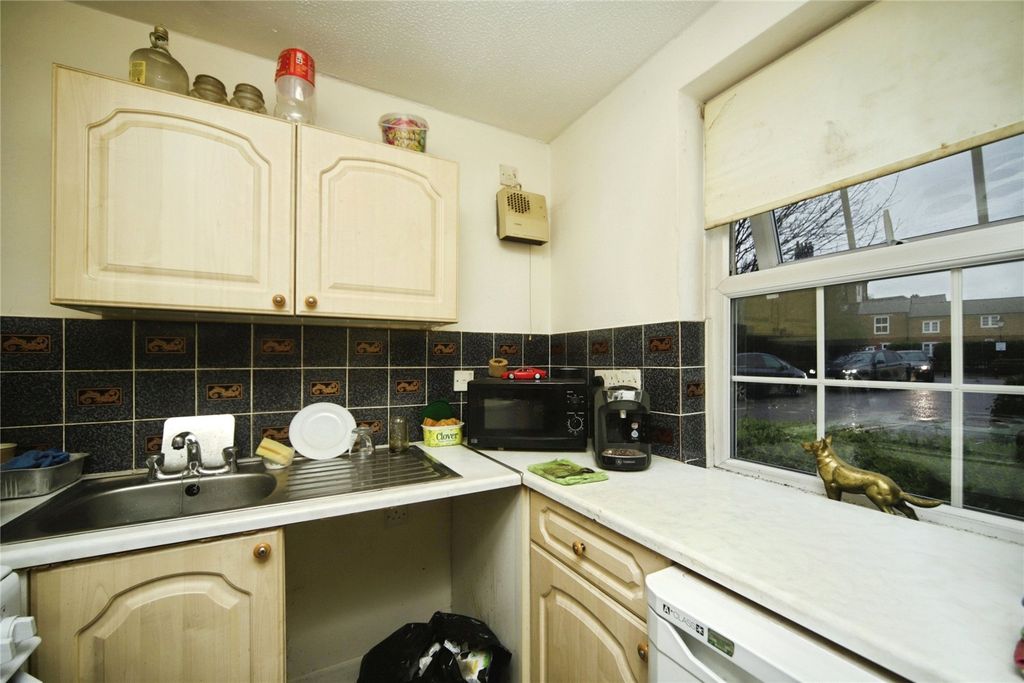 Property photo 3 of 10 Picture No. 06