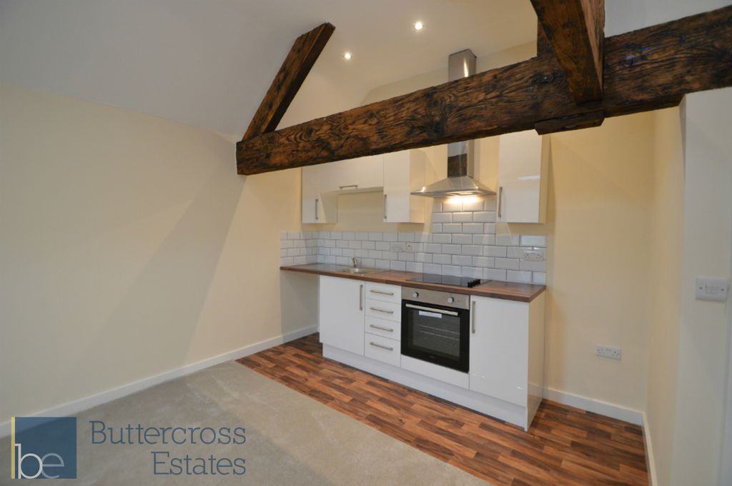 Property photo 3 of 7 Kitchen