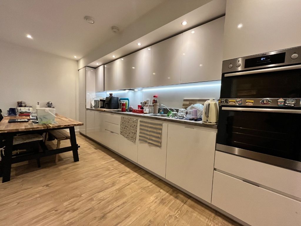 Property photo 3 of 9 4907332