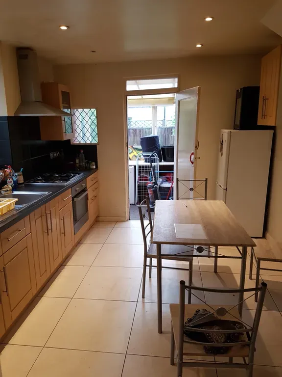 Property photo 3 of 4