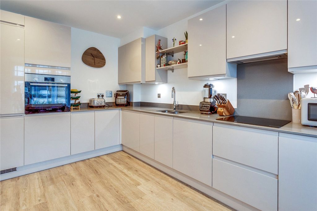 Property photo 3 of 15 Kitchen