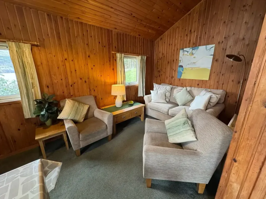 Property photo 3 of 6 The Catch 6