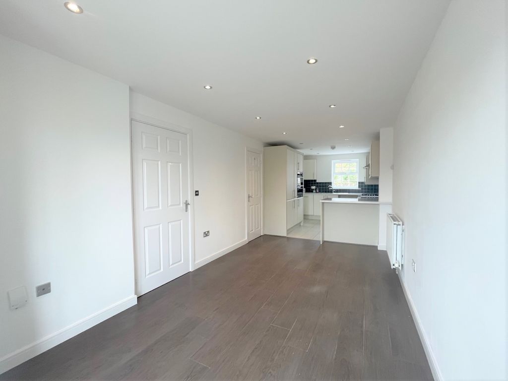 Property photo 3 of 20 Photo 3