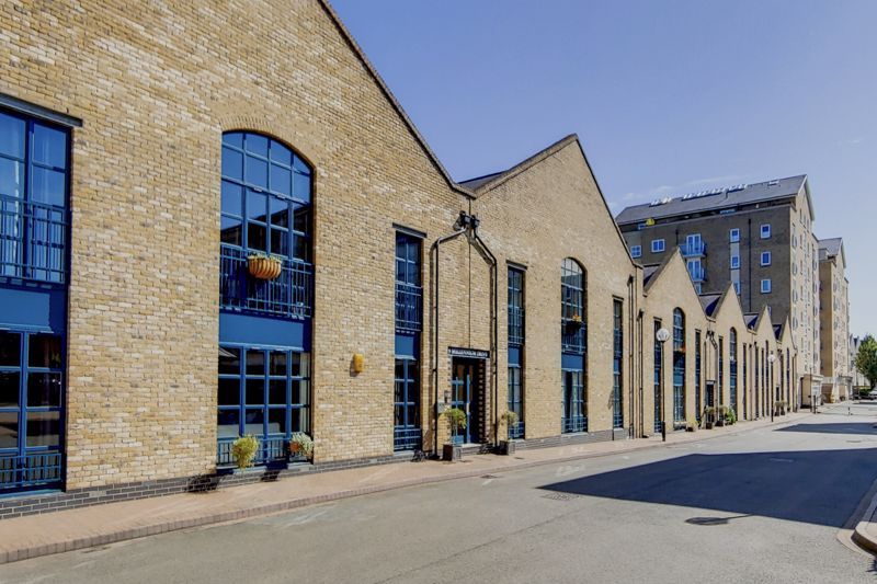 Property photo 2 of 14 Photo 9