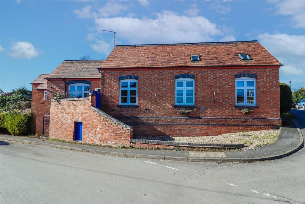 Property photo 1 of 22