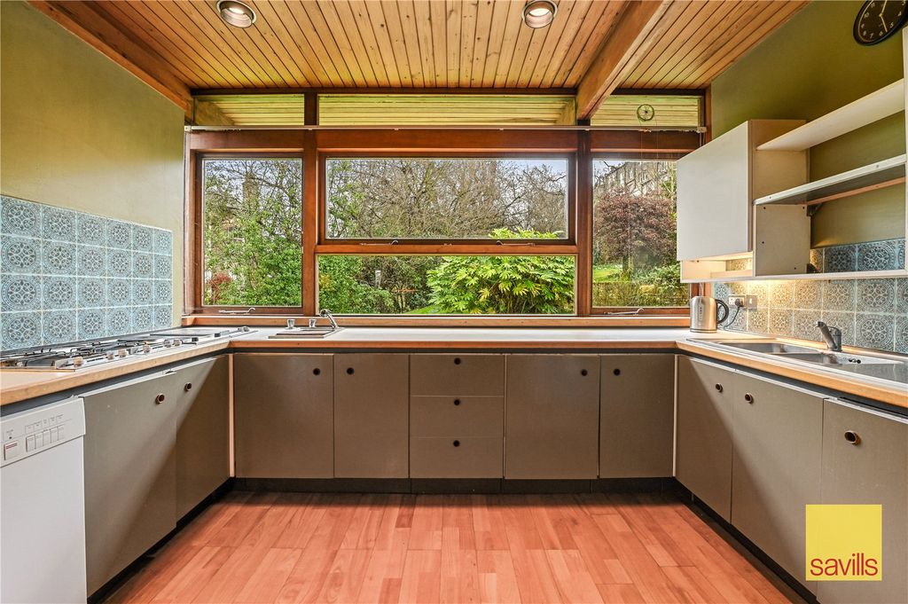 Property photo 3 of 47 Kitchen