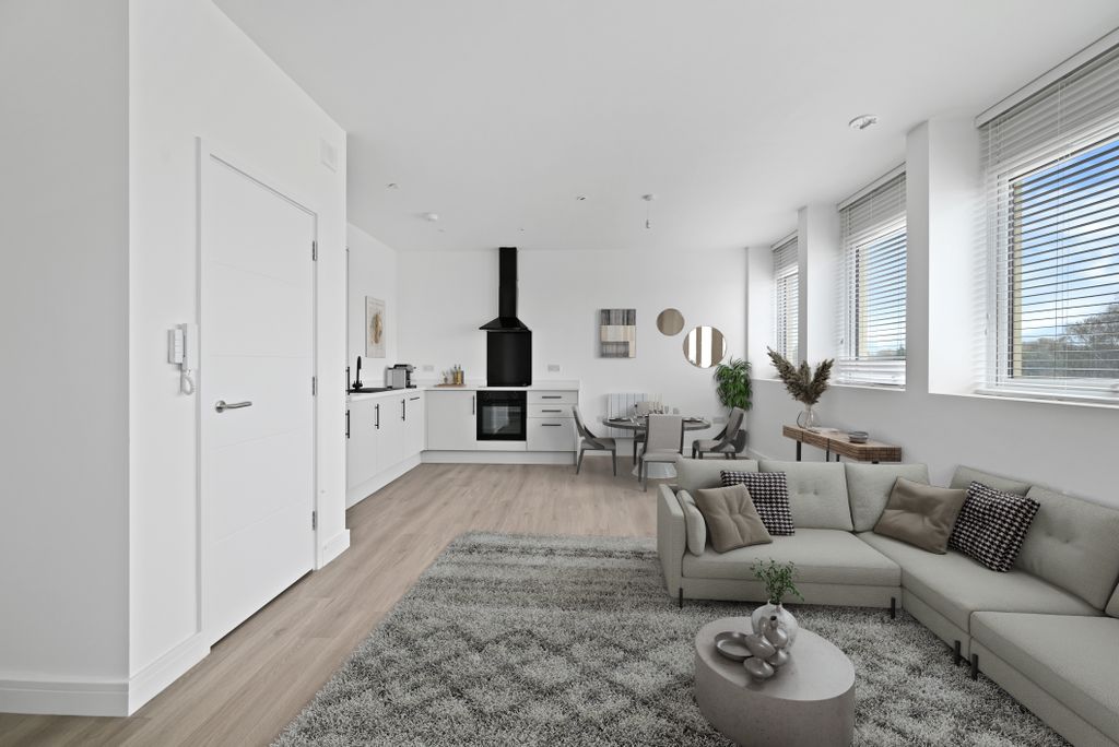 Property photo 2 of 11 Living Room