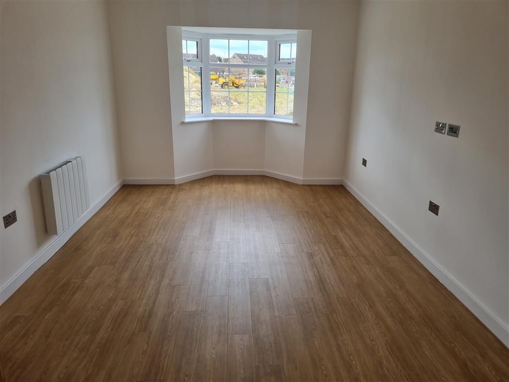Property photo 3 of 7 Living Room