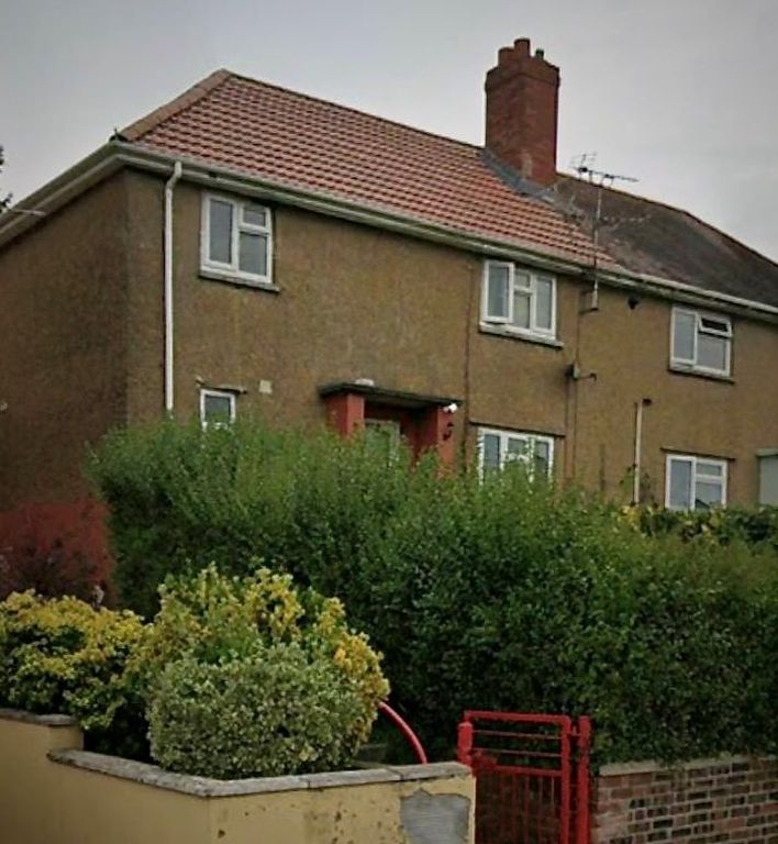 Property photo 1 of 3