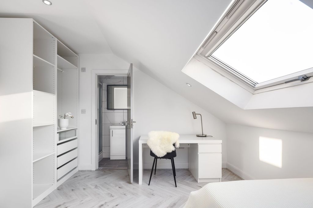 Property photo 2 of 7 Bright And Modern Bedroom With A Large Skylight Pr...