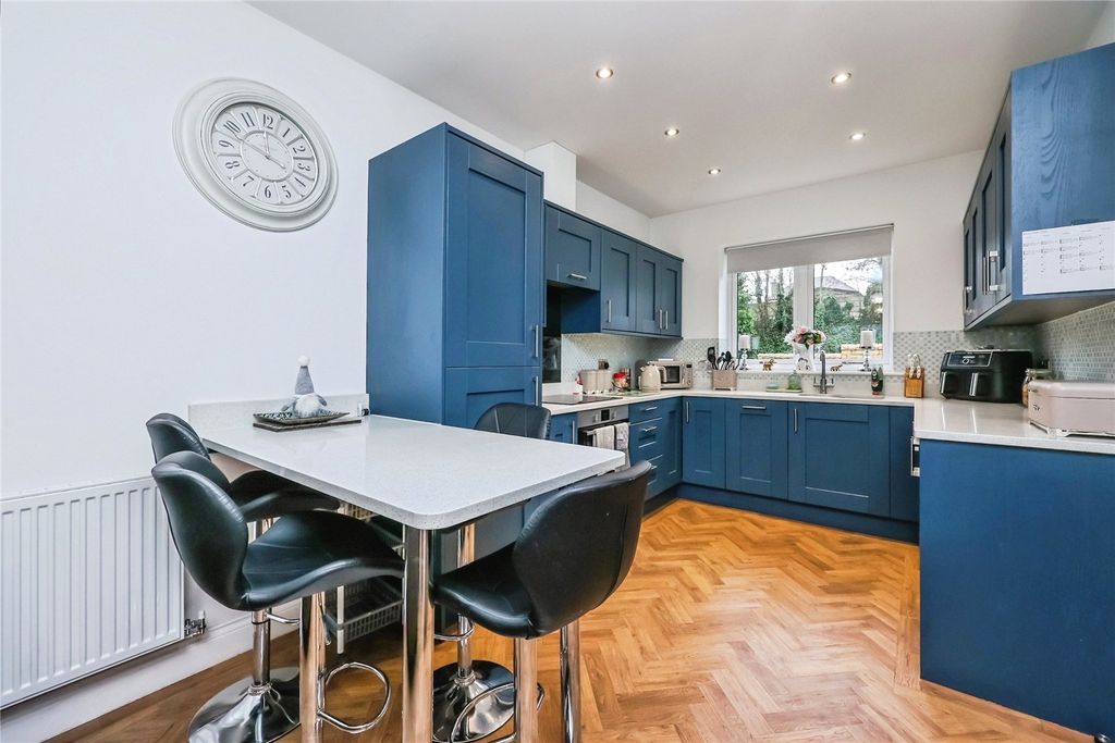 Property photo 3 of 28 Picture No. 17