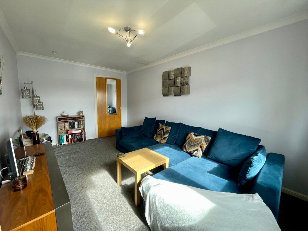 Property photo 2 of 9