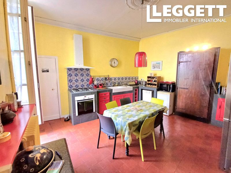 Property photo 3 of 10