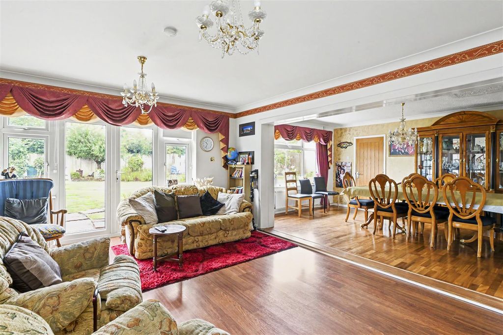 Property photo 3 of 13 Netherfield-Road-05.Jpg