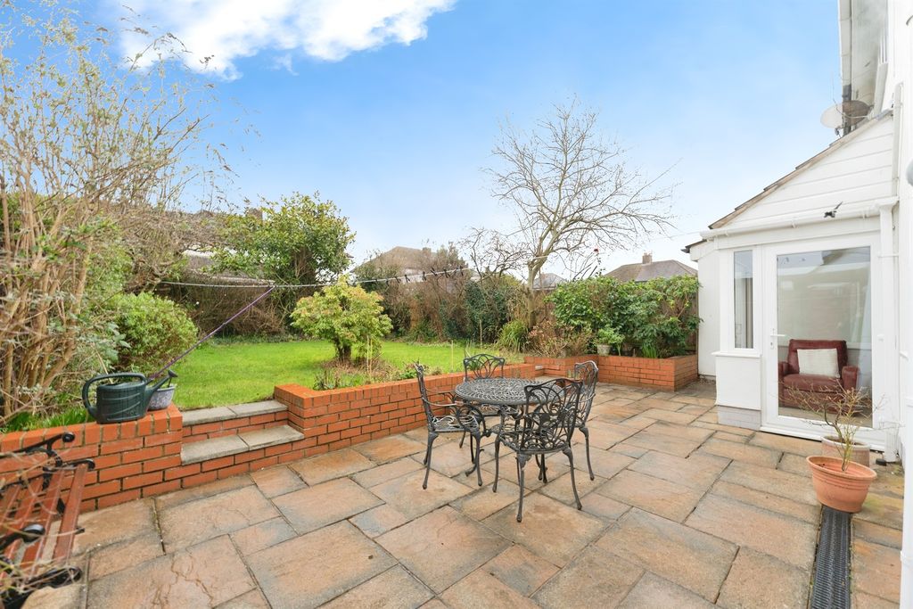 Property photo 3 of 20